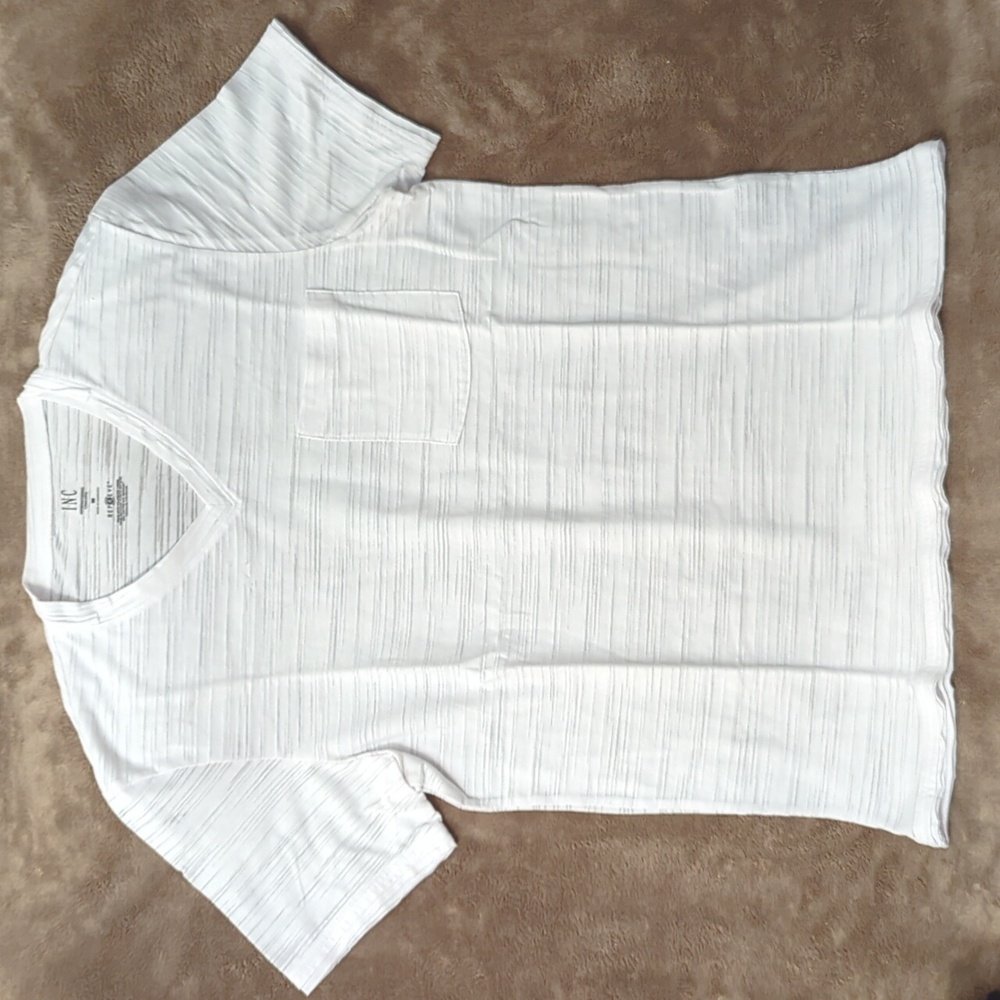 VEUC - INC Concepts- V-neck T-shirt